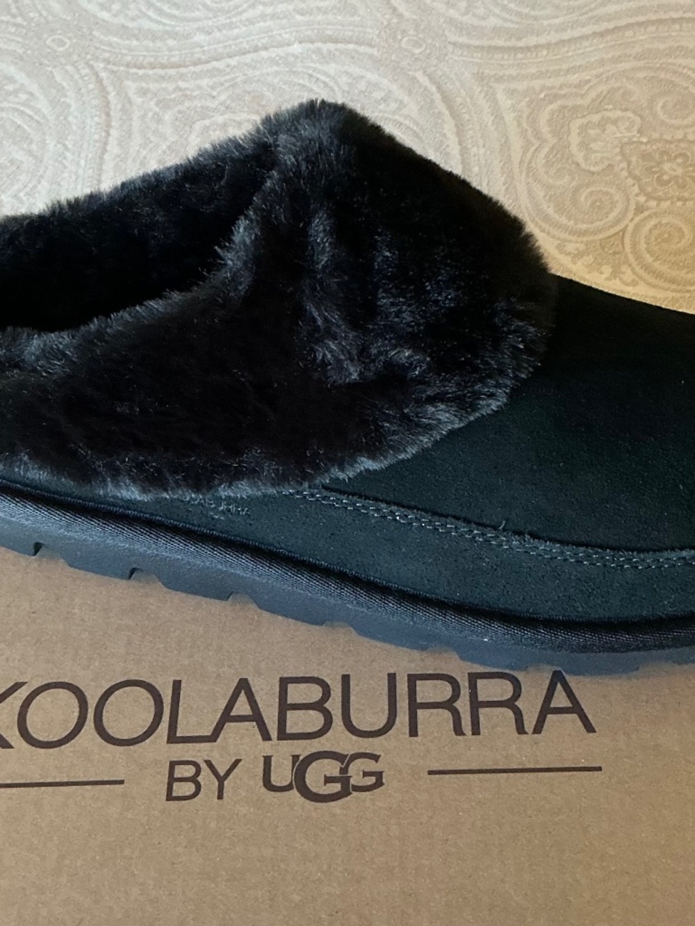 Koolaburra by UGG Tizzey Black size 10